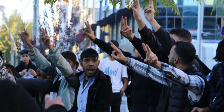 Êlihli gençler: Wan gibi direneceğiz, belediyemizi geri alacağız