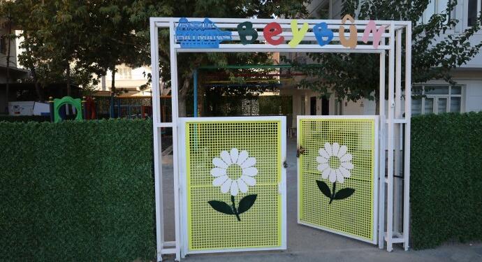 Beybûn’daki Kürtçe eğitmenler istifa etti: Kayyım asimilasyondur