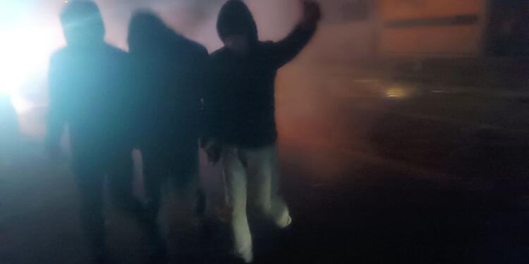 Gençler Êlih sokaklarını terk etmiyor