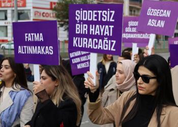 Kadınlar alanlardan haykırdı: Jin, jiyan, azadî