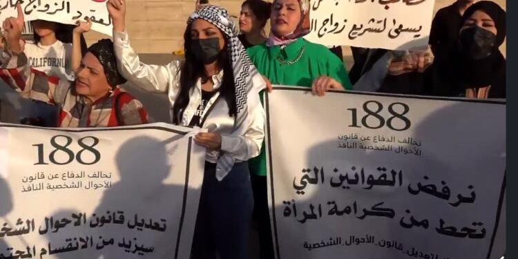 Irak’ta çocuk yaşta evliliğin önü açılıyor