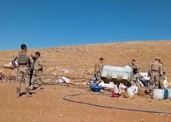 Mêrdîn’de askerler koçerleri bölgeden çıkarıyor