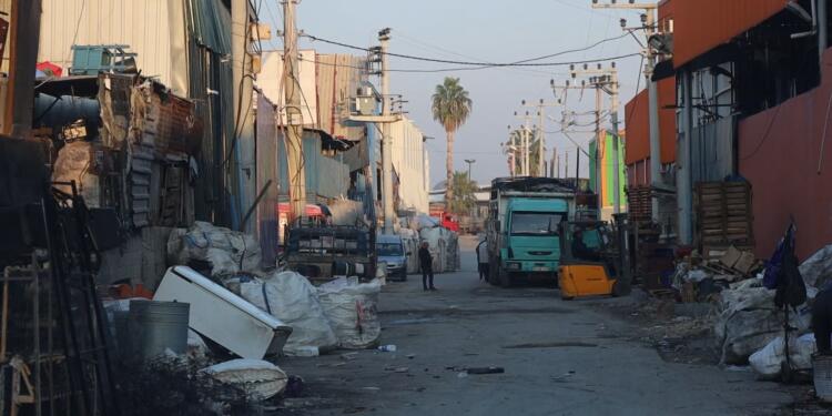 Avrupa’nın çöplüğü olan mahallede yaşam risk altında