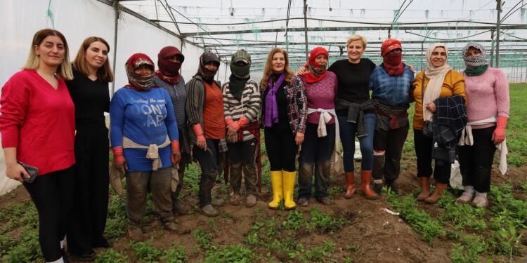 25 Kasım kapsamında kadınlar alanlarda