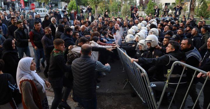 Riha’da biri çocuk 10 kişi tutuklandı