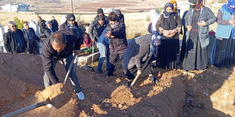 Ali Örek ve Sevjîn Alçiçek toprağa verildi