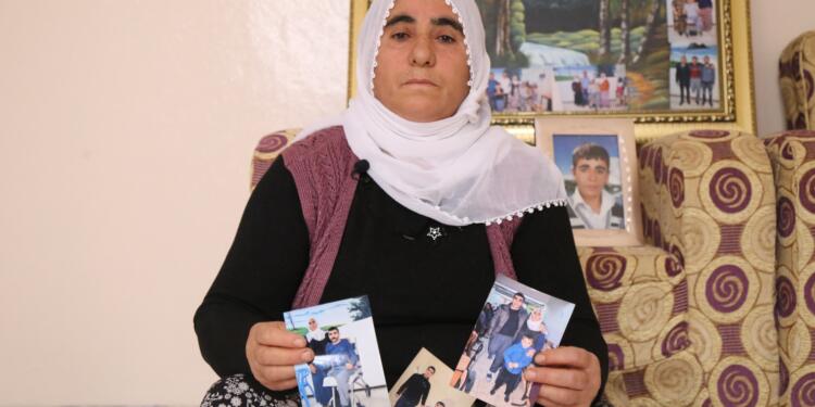 Telefonda Kürtçe konuşan tutsağın telefonu kesildi