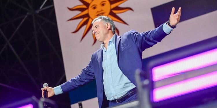 Uruguay’da 9 yıllık sağ iktidarına son verildi