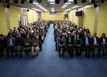 ‘Örgütlenme seferberliği’ toplantısı: Önümüzde tarihi fırsat var