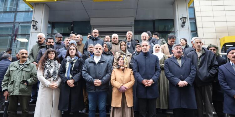 Wan’da ‘Tutsaklara para gönderme’ kampanyasına destek