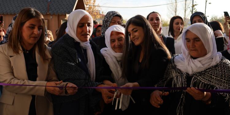 Wan’da bir kadın yaşam merkezi daha açıldı