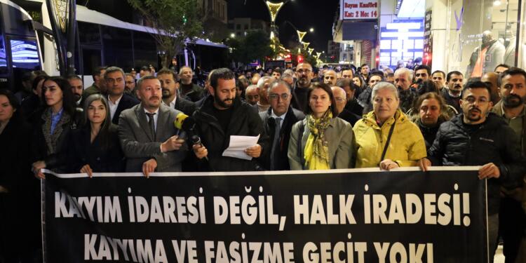 Tüm halklar kayyıma karşı sokaklarda: Kayyım halk iradesine darbedir