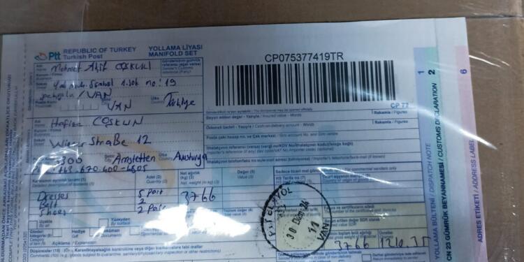 PTT Kürt ulusal kıyafetlerini yurtdışına göndermedi