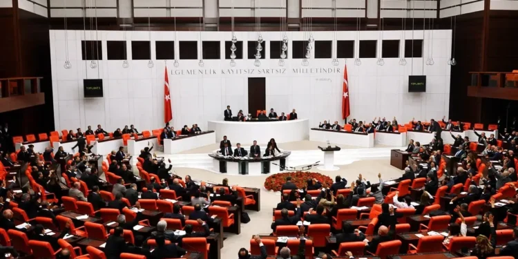 Meclis’te 2025 bütçesi kabul edildi