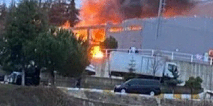 Patlayıcı fabrikasında patlama: 12 ölü, 3 yaralı