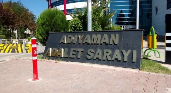 Kürtçe şarkı dinledikleri için gözaltına alınan gençler serbest