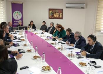 AP Türkiye Raportörü DEM Parti’yi ziyaret etti