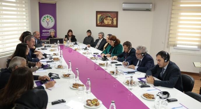 AP Türkiye Raportörü DEM Parti’yi ziyaret etti
