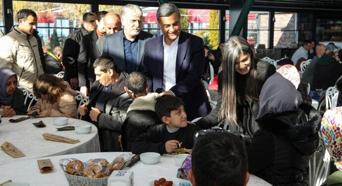 Eşbaşkanlar engelli yurttaşlarla bir araya geldi