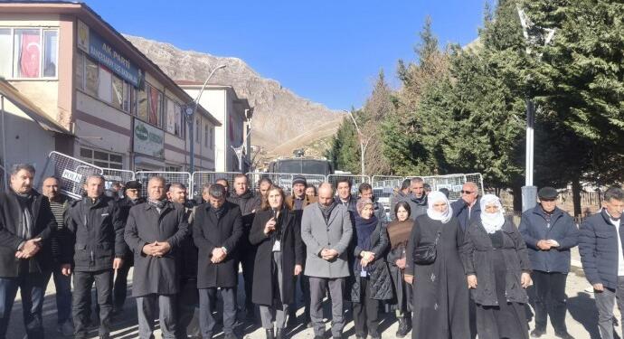 Miks’te kayyıma karşı nöbet sürüyor: Halk sizi kabul etmeyecek