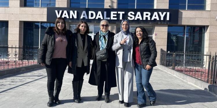 Şiddet gören M.P aylar sonra boşandı