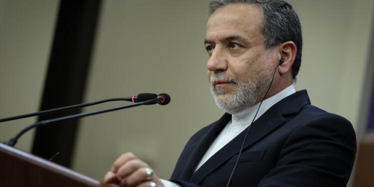 İran: Suriye’ye asker göndermeyi değerlendirebiliriz