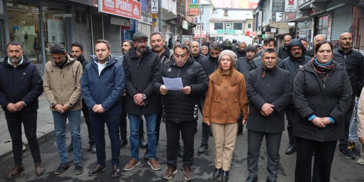 Kuzey ve Doğu Suriye’ye saldırılar protesto edildi
