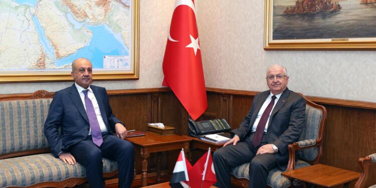 Yaşar Gürlek, Irak Savunma Bakanı ile görüştü