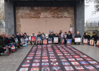 Kayıp yakınları katledilen gazetecileri andı