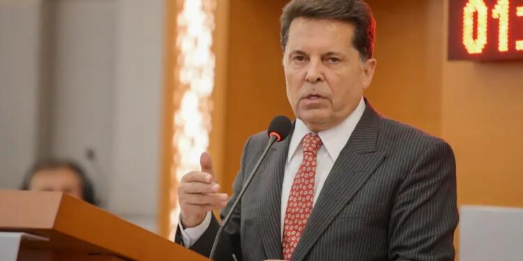 Ahmet Özer ‘usulsüzlük’ haberlerine tepki gösterdi