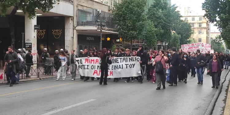 Polis tarafından katledilen Alexis Grigoropoulos Atina’da anıldı