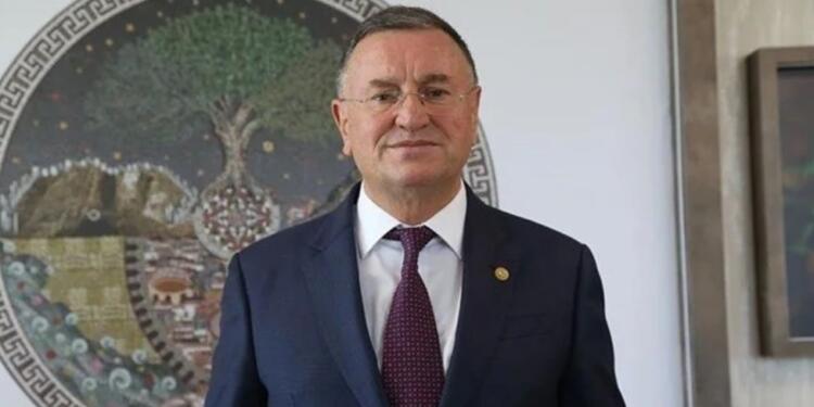 Lütfü Savaş CHP’den ihraç edildi