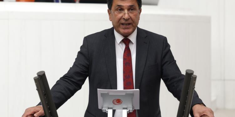 ‘Kürt-Türk ittifakının test alanı Rojava’dır’