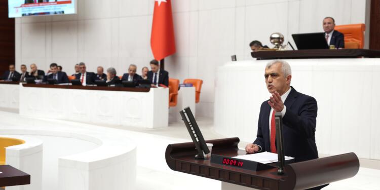 Gergerlioğlu İsrail’e giden gemilerin uydu fotoğraflarını gösterdi