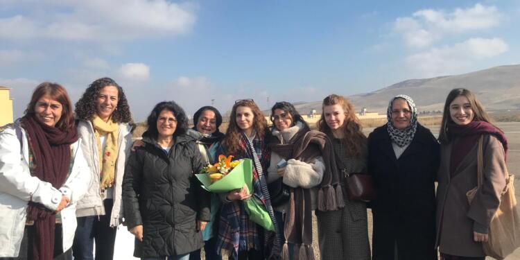 Tahliyesi 8 kez ertelenen Jiyan Ateş cezaevinden çıktı