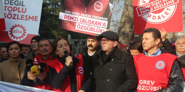 DİSK: Asgari ücretlinin 55 bin lirasına el konuldu