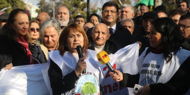 Emekliler açlık ve yoksulluk savaşı veriyor