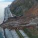 Karadeniz Sahil Yolu, heyelan yüzünden ulaşıma kapandı