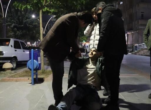 Gazetemizin Êlih dağıtımcısı Veysel Akören gözaltına alındı