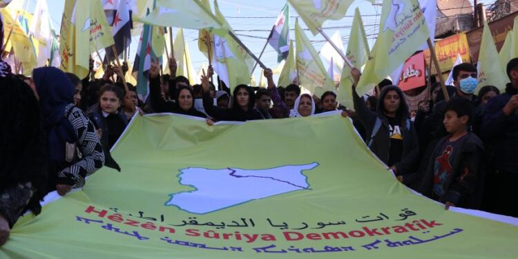 Qamişlo halkı işgale karşı yürüdü