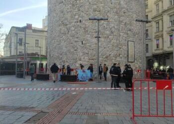 Galata Kulesi’nden düşen genç hayatını kaybetti