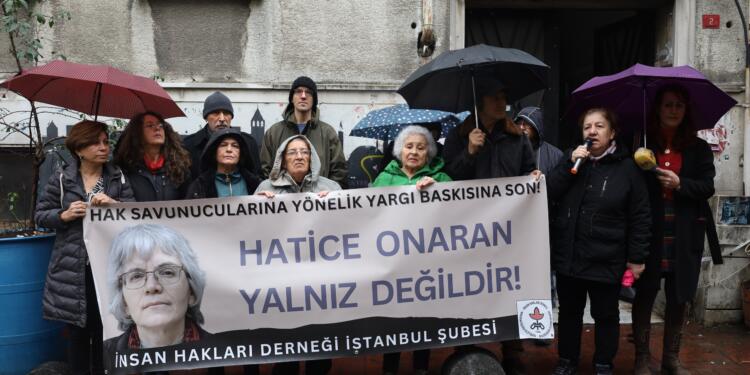 Hatice Onaran ile dayanışma eylemi