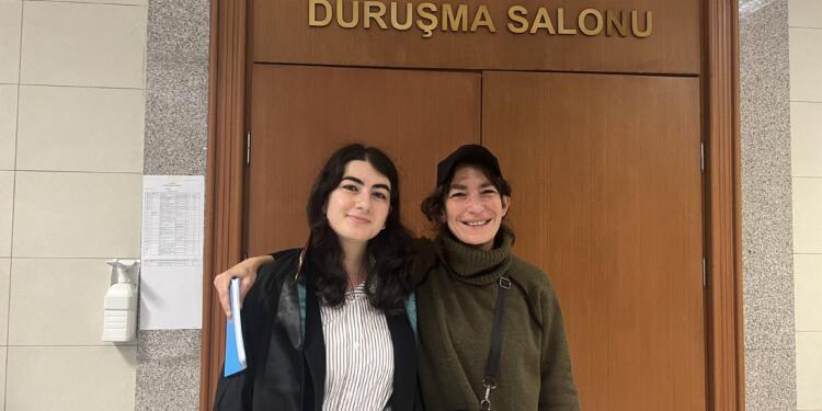 Gazeteci Zeynep Kuray’ın duruşması görüldü