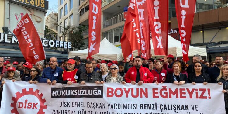 DİSK tutuklamaları protesto etti