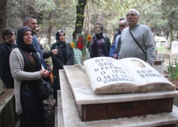 Eyşe Şan İzmir’deki mezarı başında anıldı