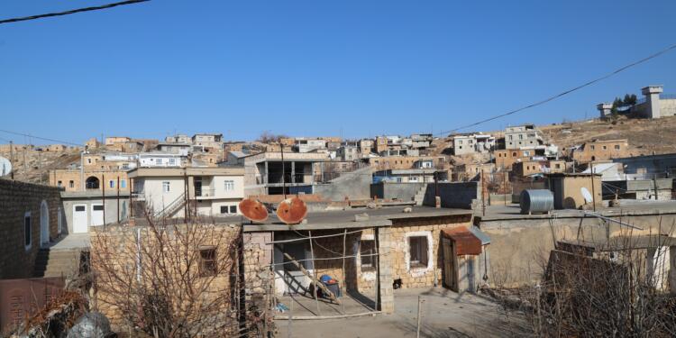 Yıllardır hizmet gitmeyen mahallelerin sorunları çözülüyor