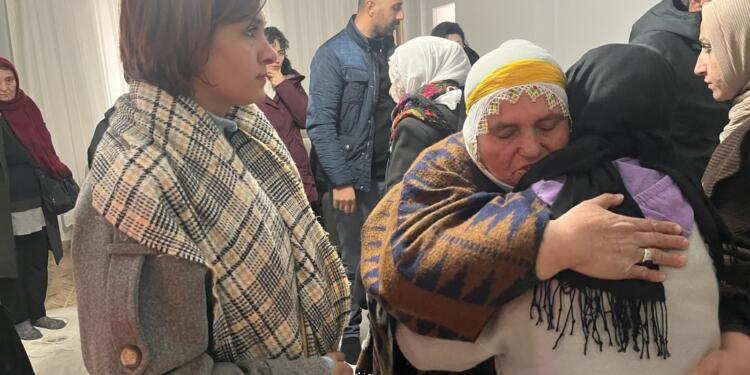 Gazeteci Daşdan ve Bilgin’in ailelerine taziye ziyareti