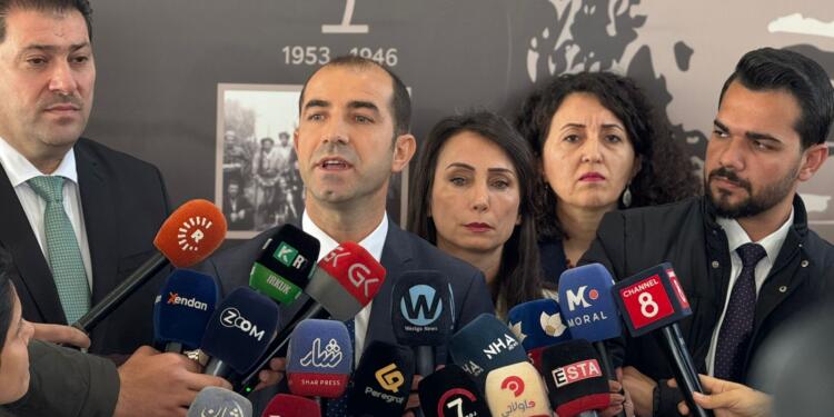 Celal Talabani’nin mezarını ziyaret eden DEM Parti-DBP heyeti ‘birlik’ mesajı verdi