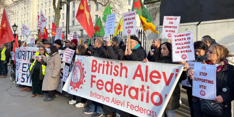 İngiltere Başbakanlığa Suriye’deki saldırılara ilişkin mektup