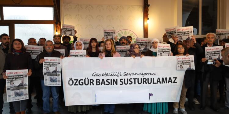 Gazetecilerin katledilmesi Mersin’de protesto edildi